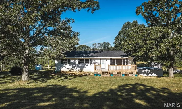 Front exterior — 807 County Road 6410 Salem Missouri real estate