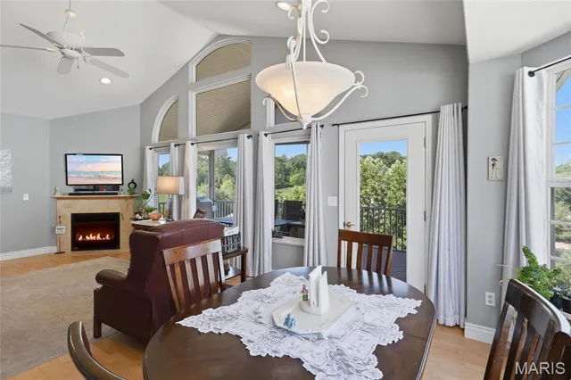 Primary bedroom — 5183 Vicus Castri Osage Beach Missouri real estate