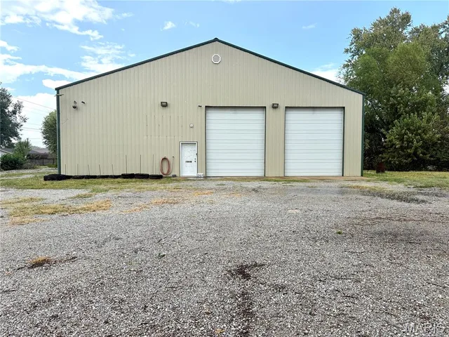 Kitchen — 207 W Old Salem Road Licking Missouri real estate