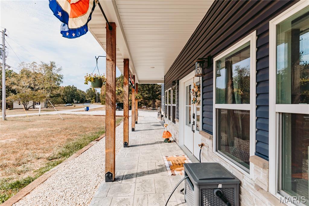 25925 Springfield Road Waynesville Missouri 4 bedroom 4 bathroom home for sale listed at $525,000