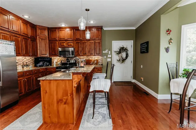 Living room — 17310 Long Ridge St Robert Missouri real estate