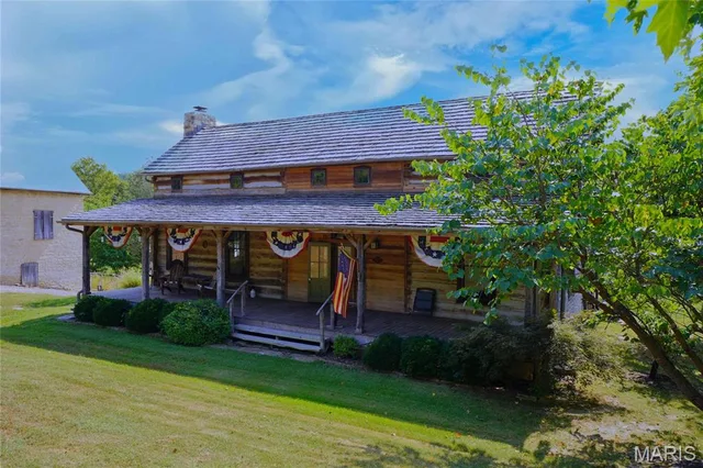 Front exterior — 2136 Walz Road Hermann Missouri real estate