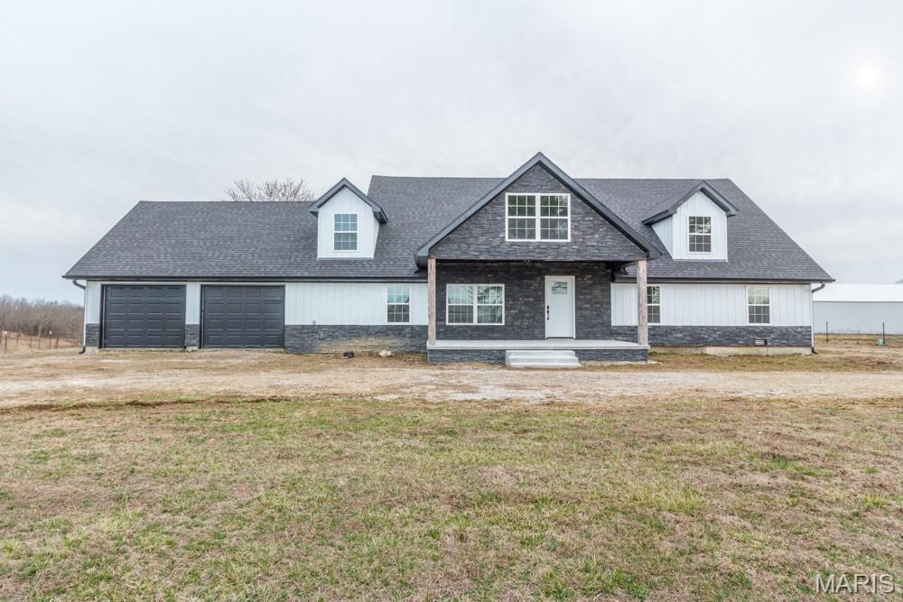 24111 EVANSTON Road Lebanon Missouri 4 bedroom 2 bathroom home for sale listed at $389,900