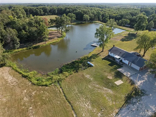 186 S Hwy 19, New Florence MO