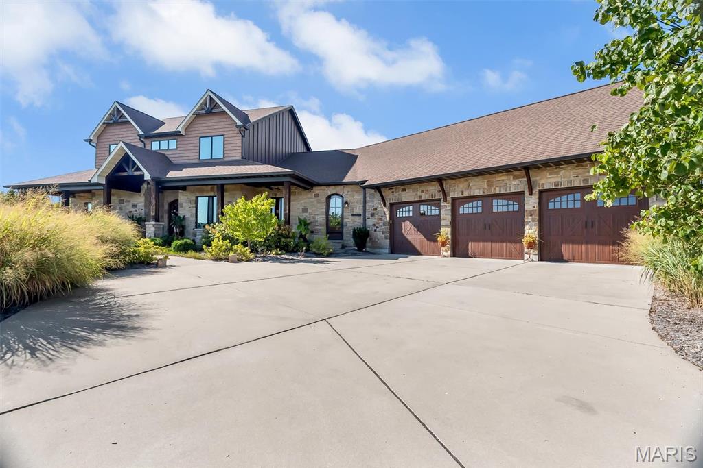 13421 Oakvale Farm Road De Soto Missouri 3 bedroom 4 bathroom home for sale listed at $2,400,000