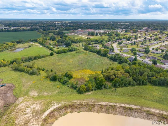 Living room — TBD 6.56 Acres Lot 7 Middle Creek Ashland Missouri real estate