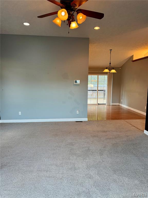 Living room — 20941 Hideaway Lane St Robert Missouri real estate