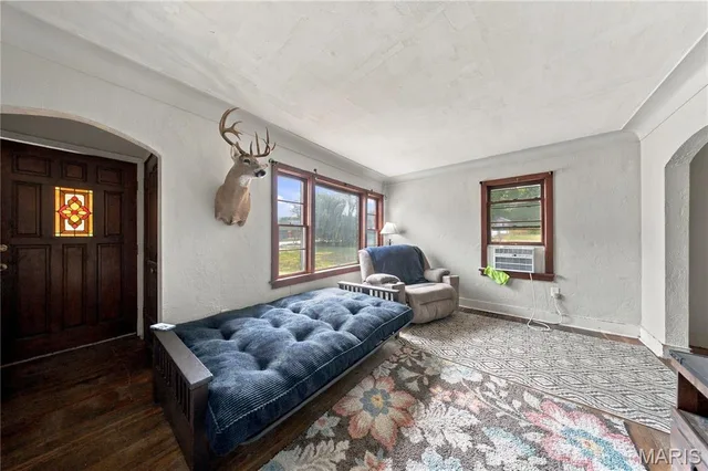 Living room — 317 E Eldon Street St James Missouri real estate