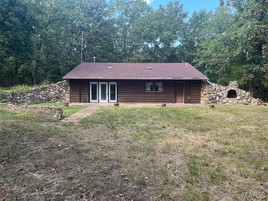 1289 Beamer Lane Cuba Missouri 2 bedroom 1 bathroom home for sale listed at $200,000