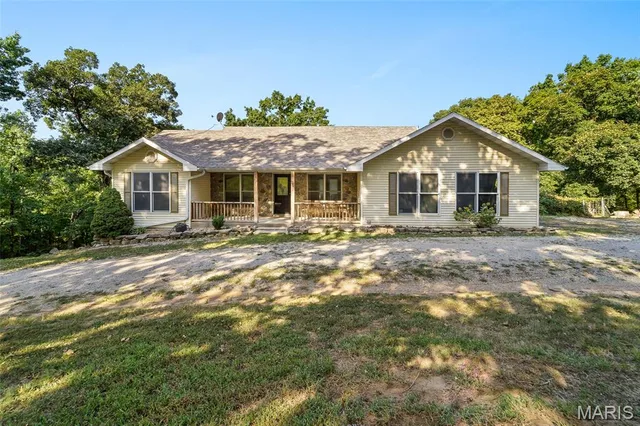Front exterior — 11741 County Road 385 Holts Summit Missouri real estate