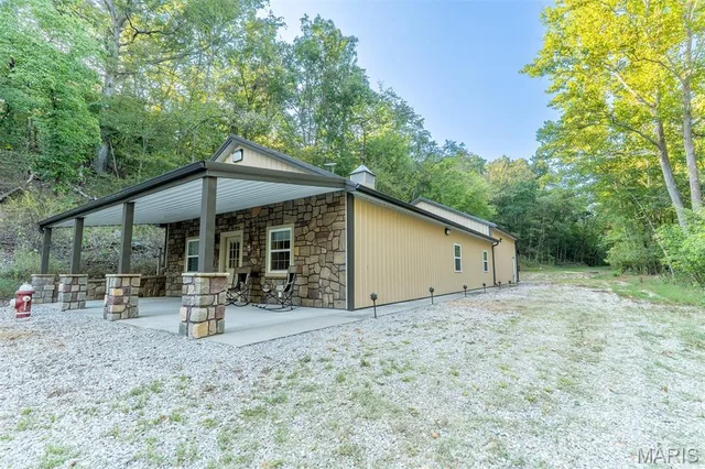 Front exterior — 21805 Revere Lane Waynesville Missouri real estate