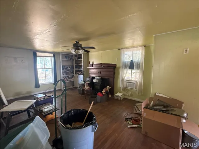 Kitchen — 428 S Washington Avenue Lebanon Missouri real estate