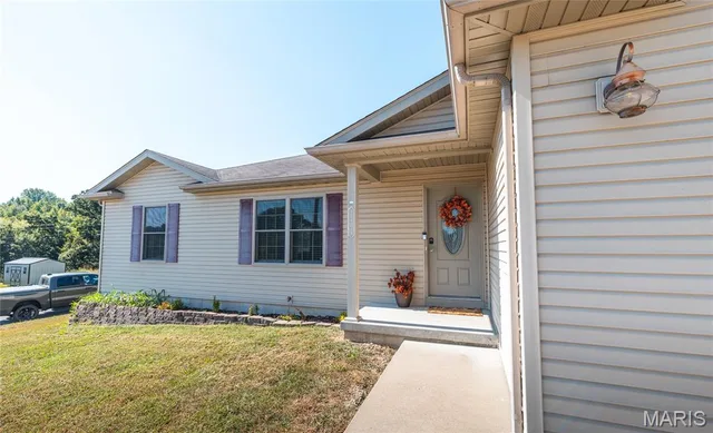 Front exterior — 2707 Cooper Street Rolla Missouri real estate