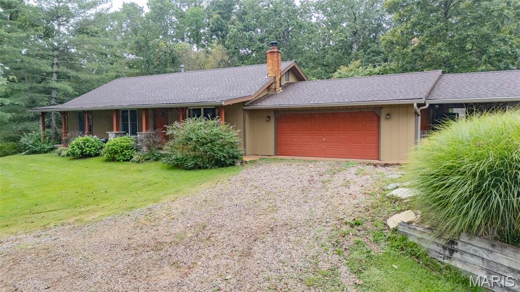 47 W Nottingham Circle Sullivan Missouri 3 bedroom 3 bathroom home for sale listed at $419,900