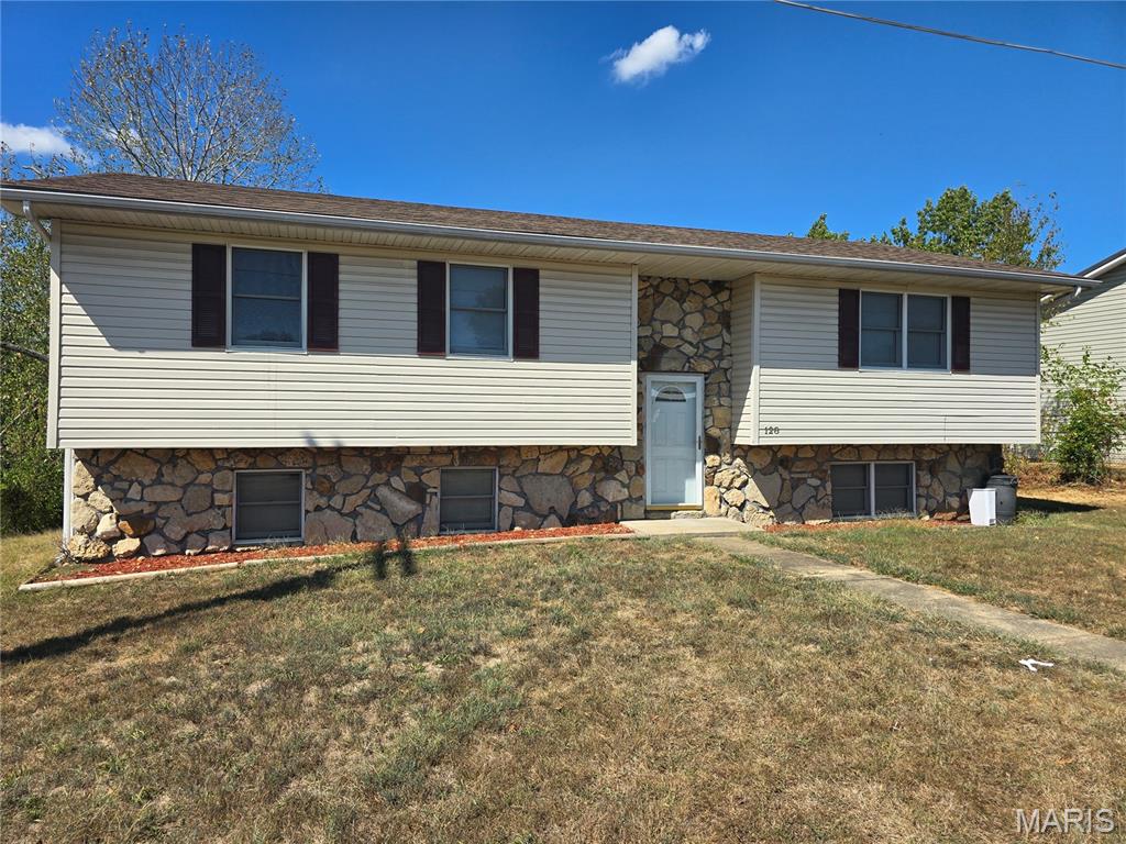 128 Carter Street St Robert Missouri 4 bedroom 2 bathroom home for sale listed at $190,000