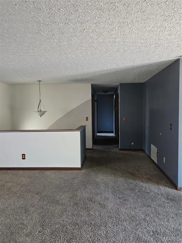 Kitchen — 128 Carter Street St Robert Missouri real estate