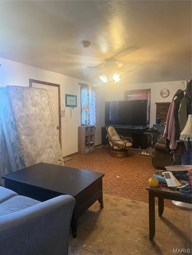 Kitchen — 363 County Road 675 Qulin Missouri real estate