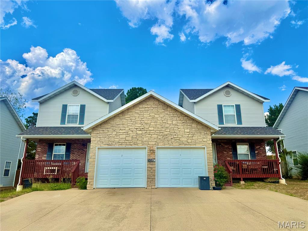 21497 Risky Road Waynesville Missouri 6 bedroom 6 bathroom home for sale listed at $324,900