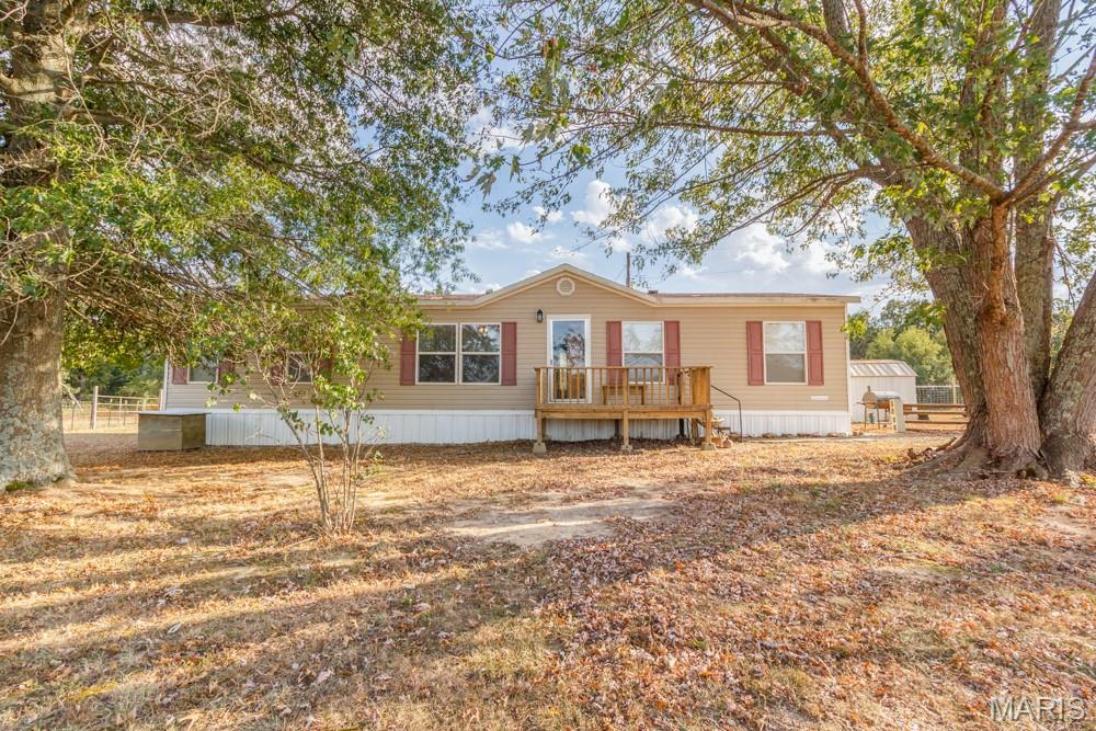 19926 Jasper Road Lebanon Missouri 3 bedroom 2 bathroom home for sale listed at $199,900