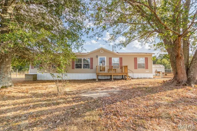 19926 Jasper Road, Lebanon MO