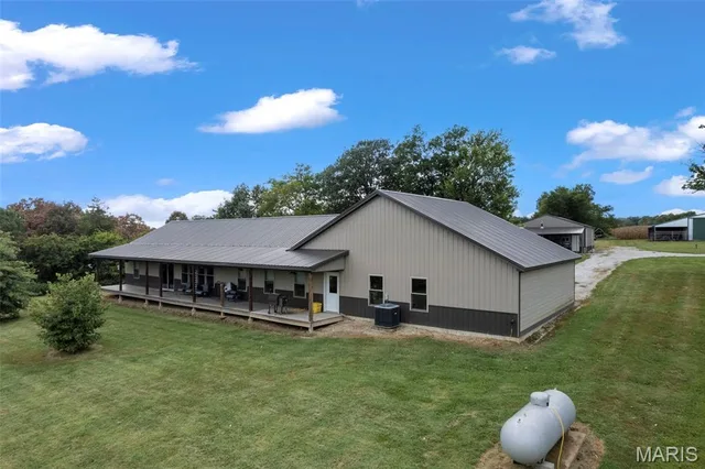 Front exterior — 2759 Pcr 910 Perryville Missouri real estate