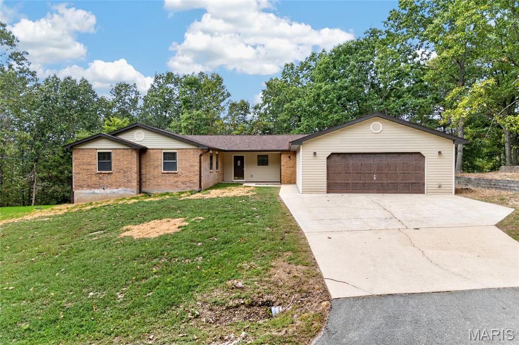 16924 Heller Lane St Robert Missouri 4 bedroom 3 bathroom home for sale listed at $325,000