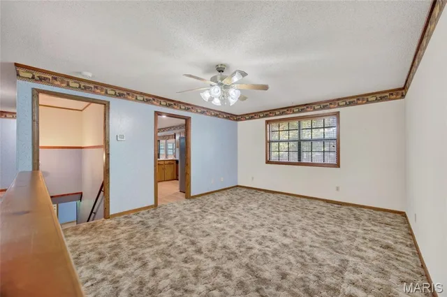 Kitchen — 16924 Heller Lane St Robert Missouri real estate