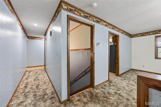 Primary bedroom — 16924 Heller Lane St Robert Missouri real estate