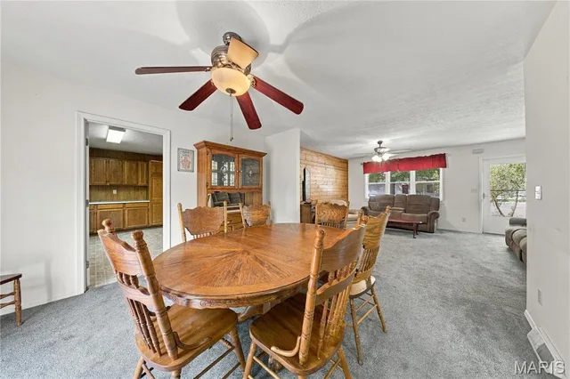 Primary bedroom — 300 Greentree Road Rolla Missouri real estate