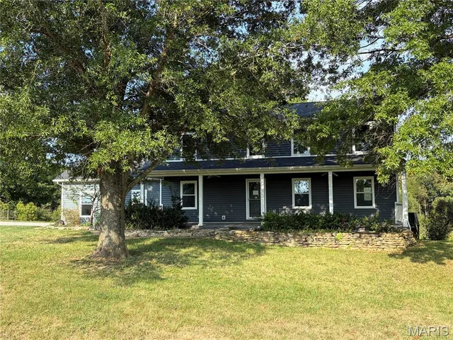 Front exterior — 2161 Young Road Pacific Missouri real estate
