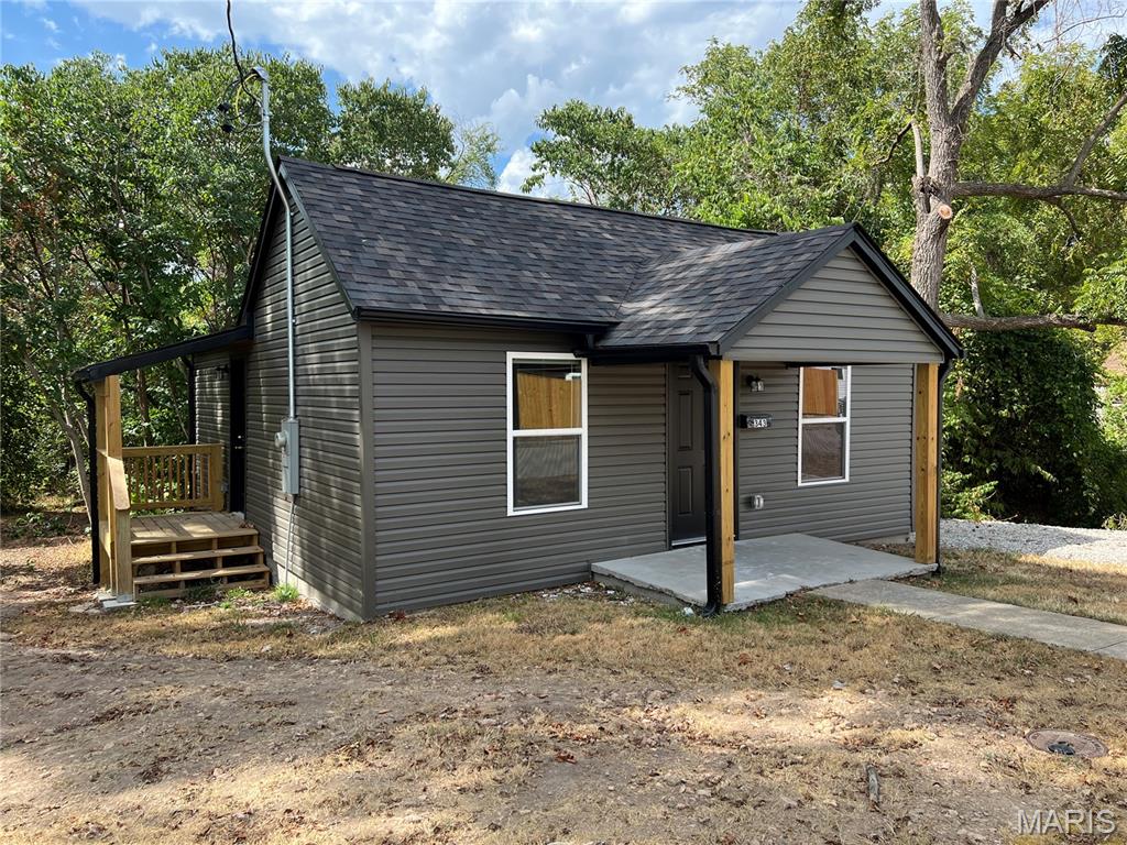 343 Hilton Street Lebanon Missouri 2 bedroom 1 bathroom home for sale listed at $119,900