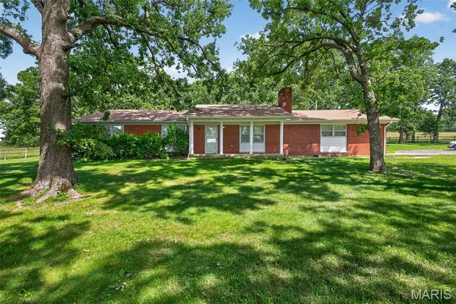 Kitchen — 122a MM Highway Lebanon Missouri real estate
