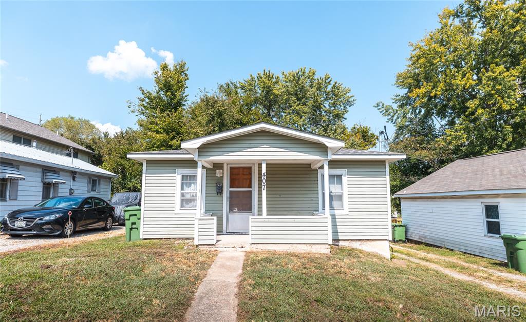 407 E 12th Street Rolla Missouri 2 bedroom 1 bathroom home for sale listed at $99,900