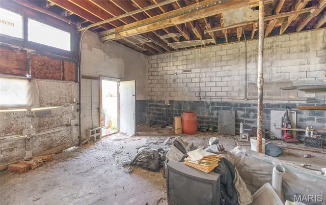Living room — 12848 Highway-17 Plato Missouri real estate