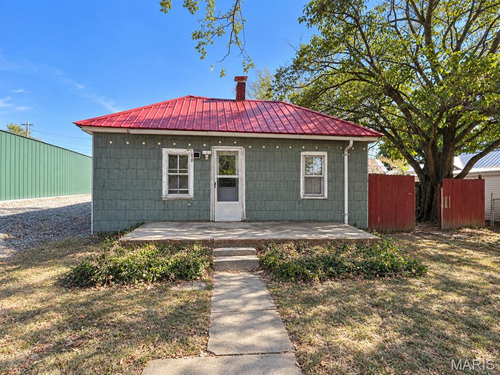 212 W Pulaski Street Richland Missouri 2 bedroom 1 bathroom home for sale listed at $45,000