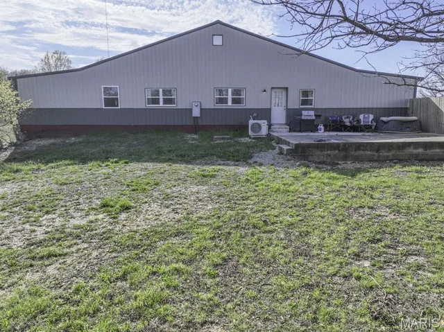 2052R State Road JJ, Stoutland MO