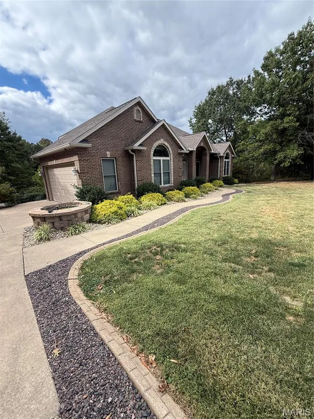 Kitchen — 415 Big River Circle Bonne Terre Missouri real estate