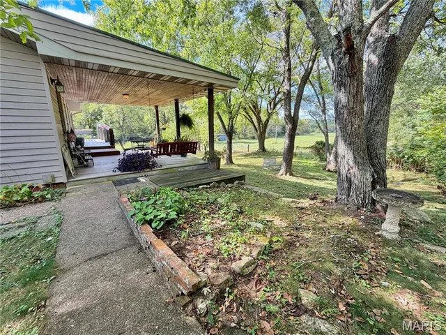 Primary bedroom — 625 County Road 4055 Salem Missouri real estate