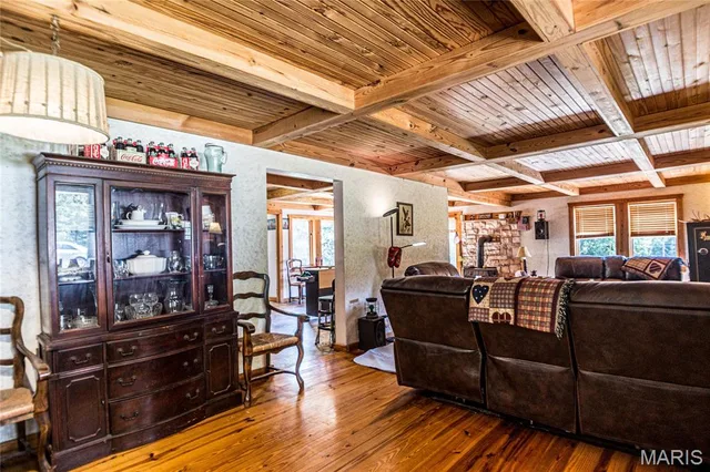 Living room — 1305 CR 525 Wappapello Missouri real estate