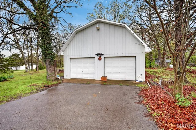 Front exterior — 12831 Highway 64 Lebanon Missouri real estate