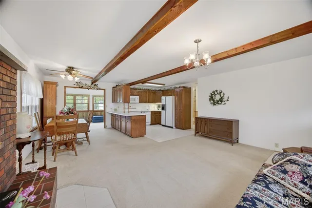 Primary bedroom — 12831 Highway 64 Lebanon Missouri real estate