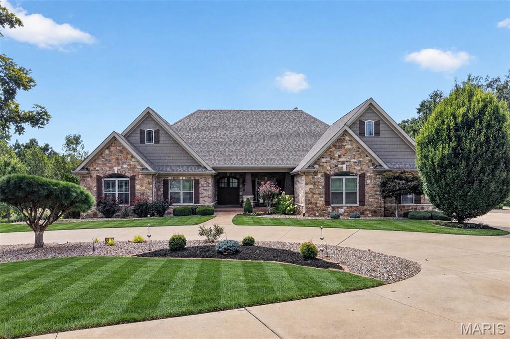2000 Diehr Road Wentzville Missouri 7 bedroom 7 bathroom home for sale listed at $2,750,000
