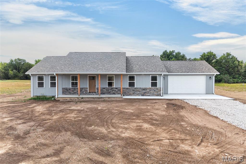 31125 Old Highway 5 Lebanon Missouri 3 bedroom 2 bathroom home for sale listed at $334,900