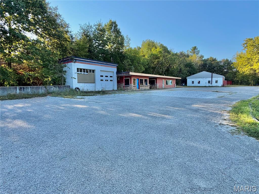 0 HWY 63 Houston Missouri home for sale listed at $295,900