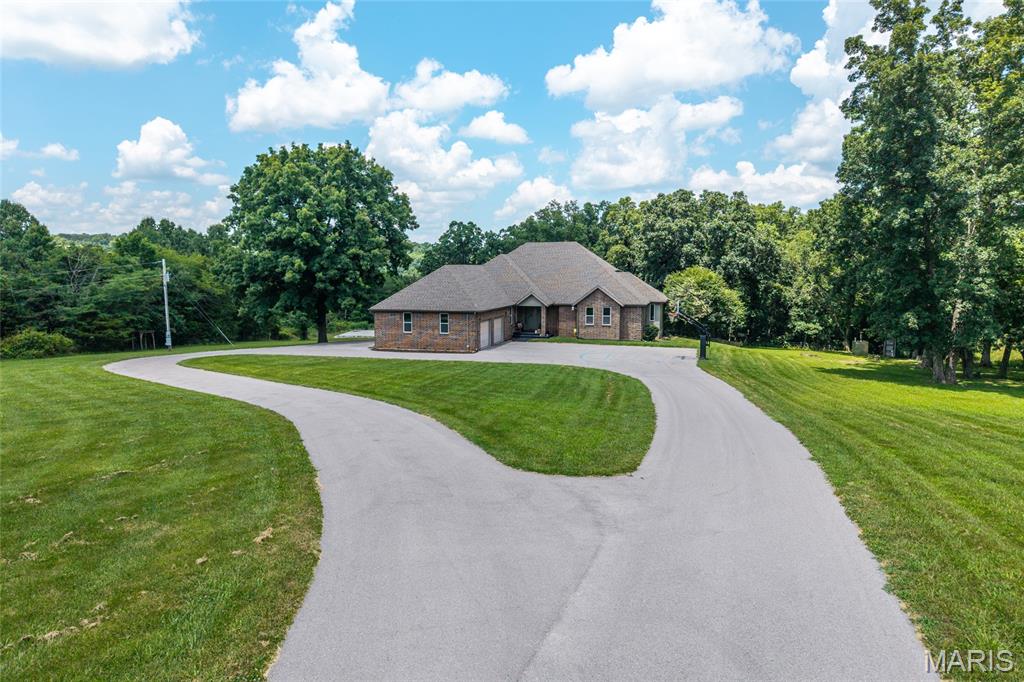 5015 Highway 5 Hartville Missouri 5 bedroom 4 bathroom home for sale listed at $599,900