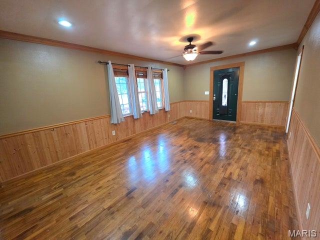 Living room — 418 S 3rd Street Houston Missouri real estate