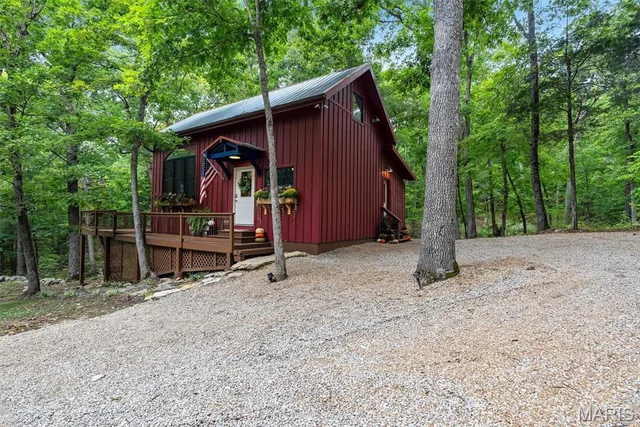 16950 College Creek Road, Marthasville MO