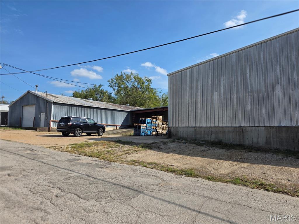 103,105,107 11th Street Crocker Missouri home for sale listed at $249,500
