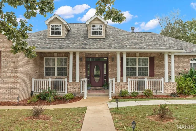 Front exterior — 910 Oak Pass Lane Sullivan Missouri real estate