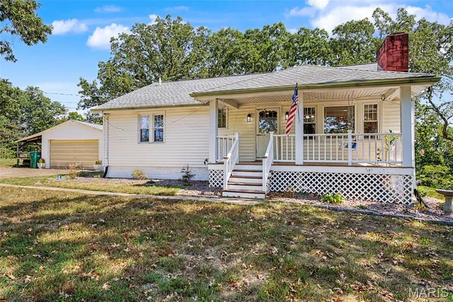 Front exterior — 8380 Old State Route 21 Hillsboro Missouri real estate